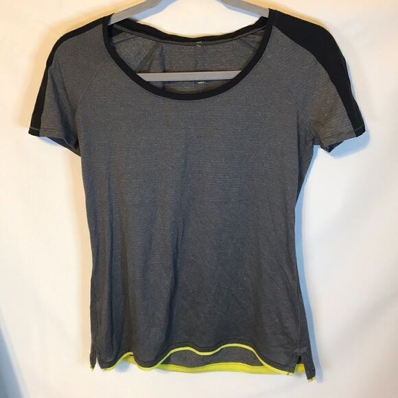 Lululemon Race Me Gray Tee - Picture 2 of 5